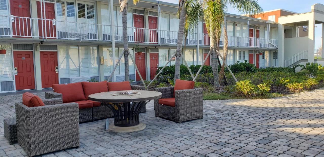 Melbourne All Suites Inn Near I95 Екстер'єр фото